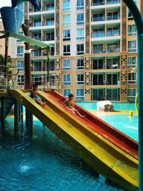 Atlantis condominium Jomtien by Richard